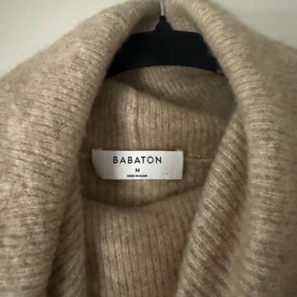 ARITZIA BABATON LACOMBE TURTLENECK - Picture 3 of 3